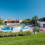 Chrysantihof 4*