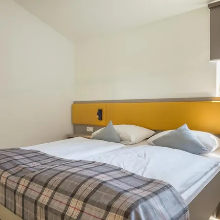 Chrysantihof 4*