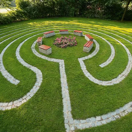 Chrysantihof Otel 4*