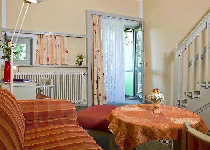 Chrysantihof Otel Bad Birnbach
