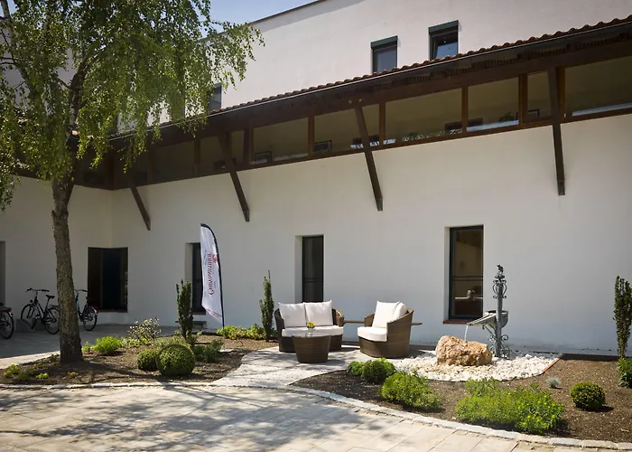 Otel Chrysantihof 4*